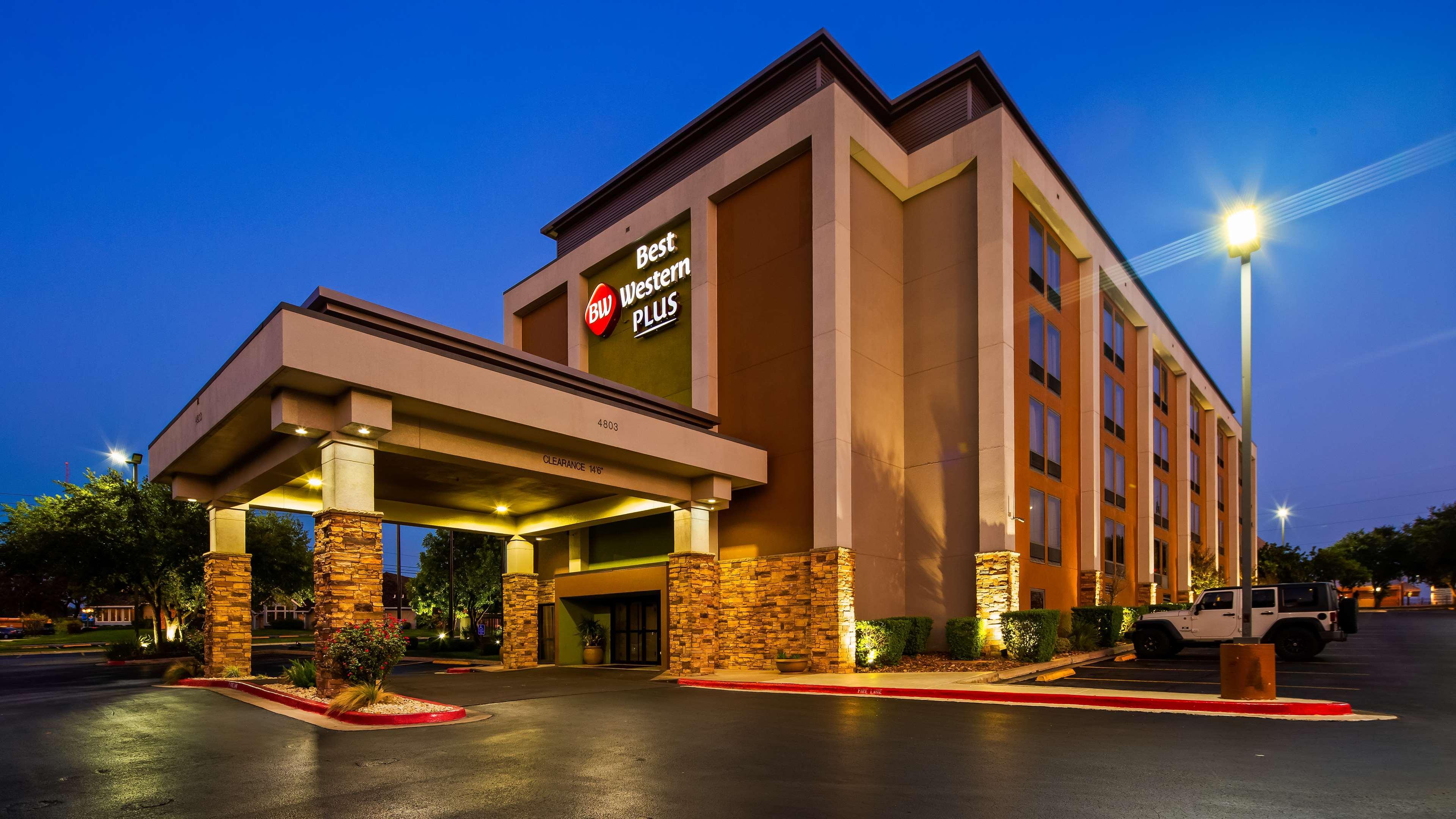 Clarion Pointe Near Medical Center Hotell San Antonio Eksteriør bilde